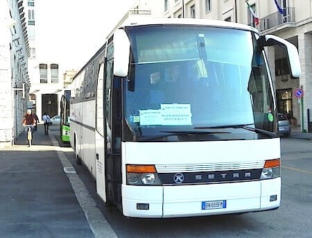 Photo of Shuttle Bus at Piazza Municipio in Livorno